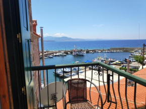 Гостиница Harbour View House  Митимна